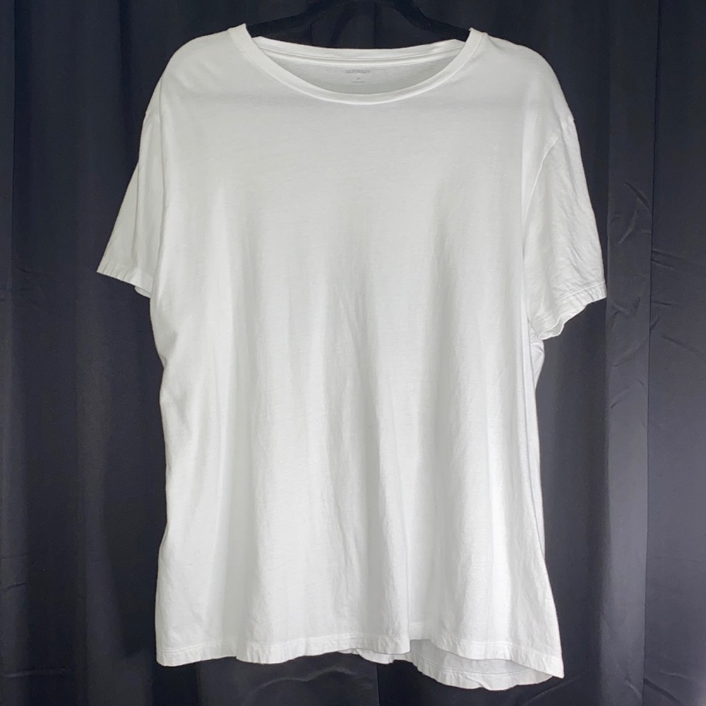 Old Navy T-Shirt